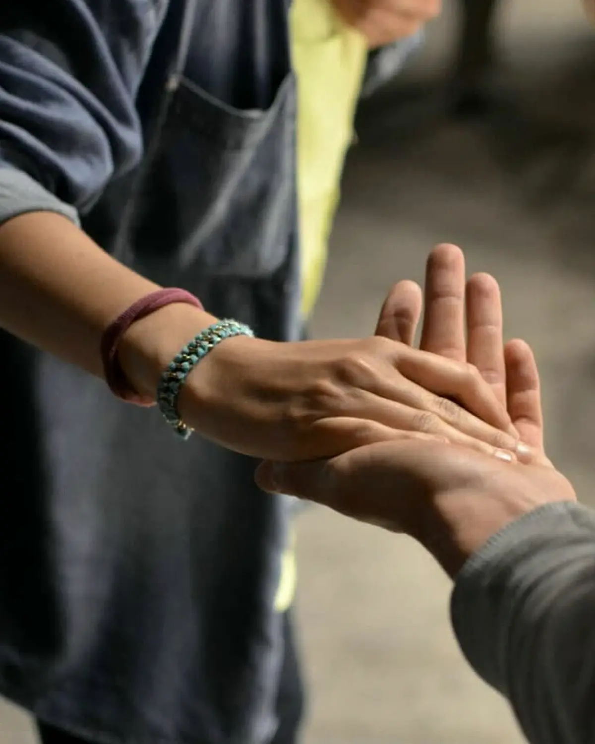 Supportive people discussing acceptance and commitment therapy in Albuquerque, NM