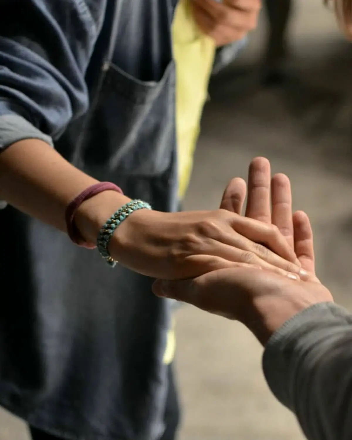 Supportive recovery scene illustrating cannabis and cannabinoids and addiction