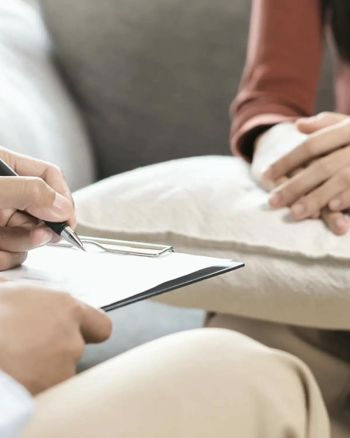 Supportive recovery talk representing how to start a treatment talk questions from Ruidoso Downs, NM before travel to Albuquerque