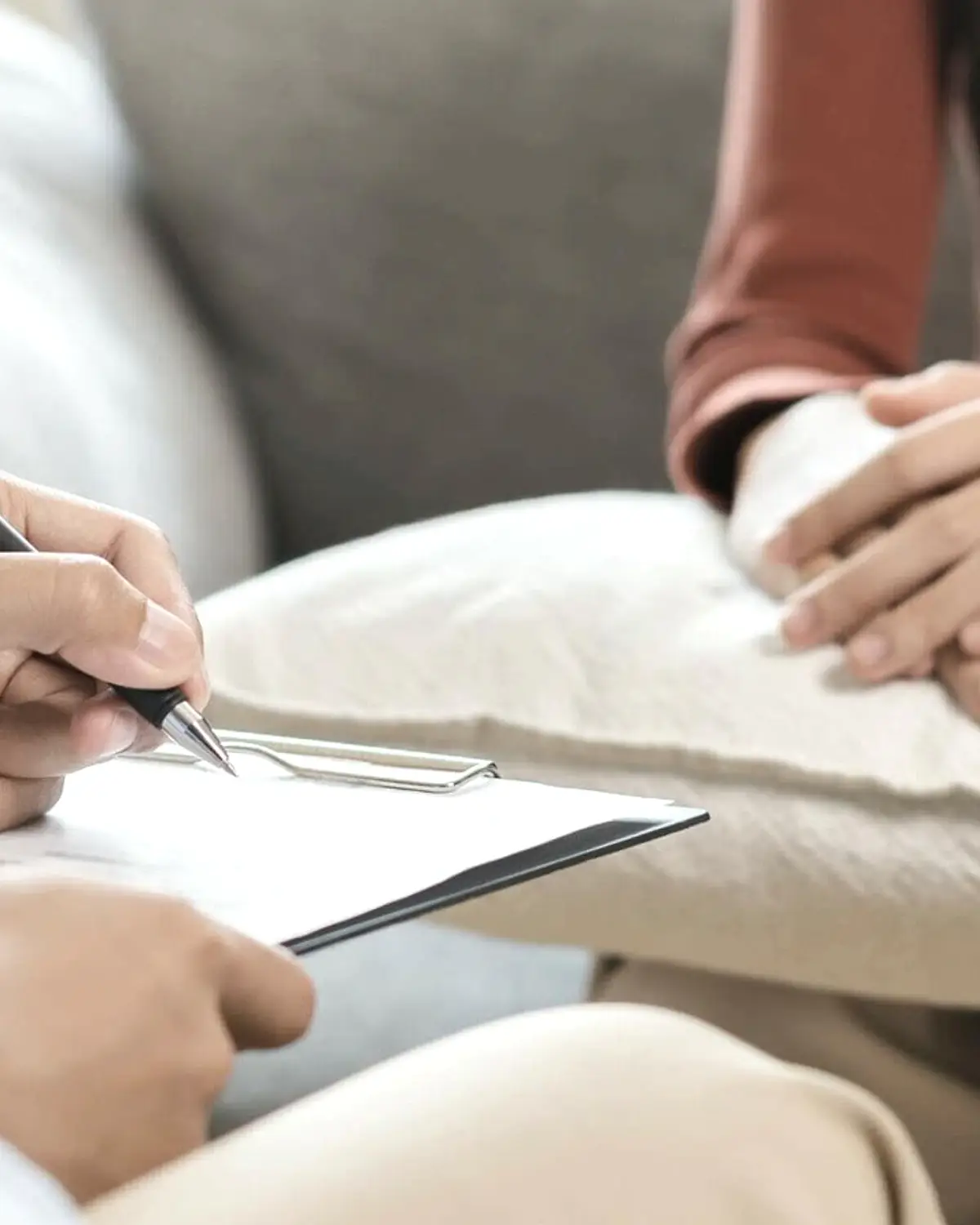 Supportive recovery scene illustrating new mexico substance use resources