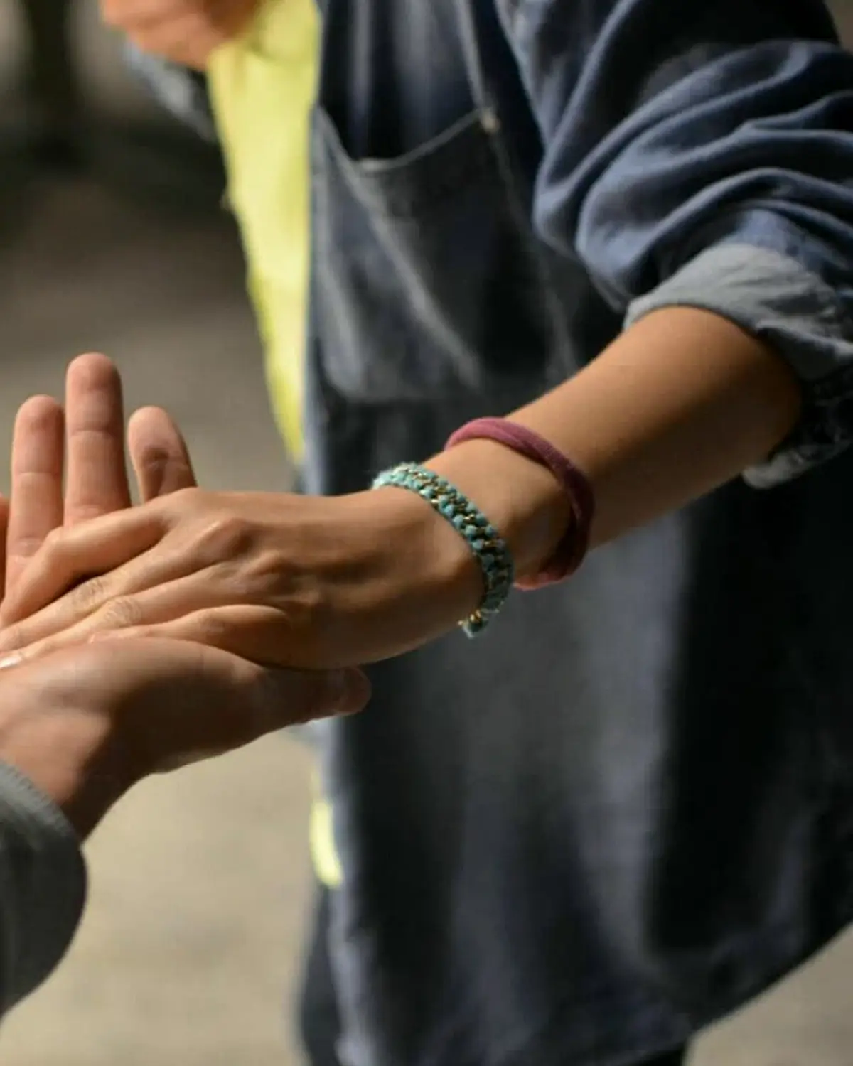 Supportive recovery scene illustrating questions about peer support